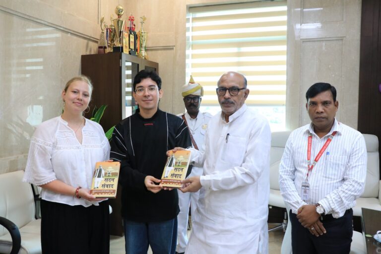 स्टूडेंट एक्सचेंज प्रोग्राम के तहत बेल्जियम के विद्यार्थी आए झारखण्ड