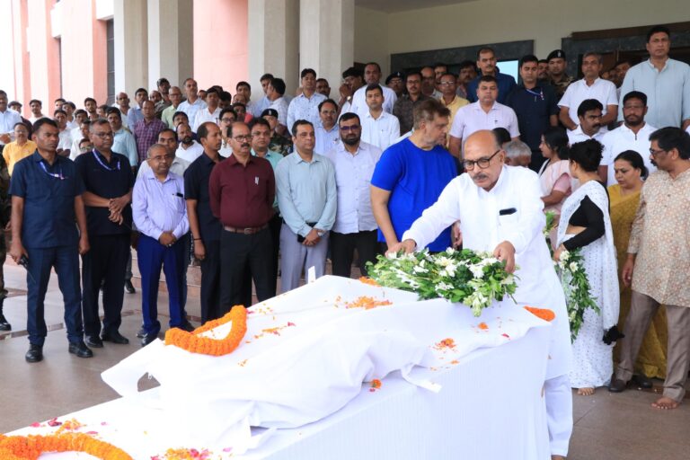 धनबाद के पूर्व विधायक श्री मन्नान मलिक जी के निधन पर झारखण्ड विधान सभा में उन्हें भावपूर्ण श्रद्धांजलि।